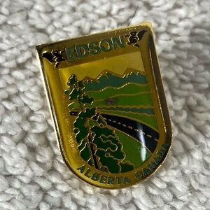 5/$35 Vintage Edson Alberta Canada Souvenir Pin